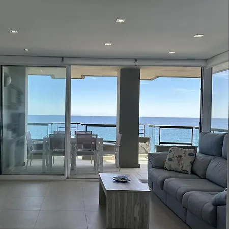 Apartment Sea Views *